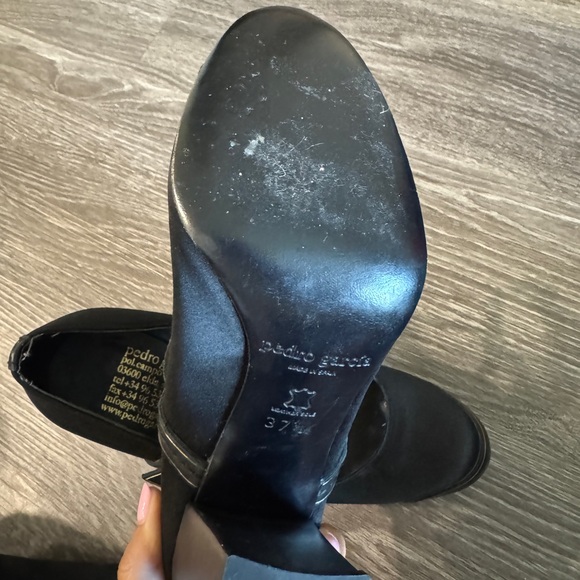 Pedro Garcia Black Heels with Gold Accents - Picture 6 of 7